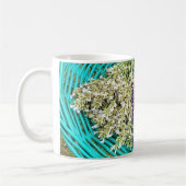 Lavendel in einem Korb Kaffeetasse (Links)