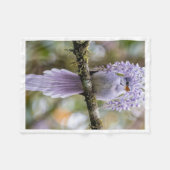 Lavendel-Kammschmetterling auf Zweig-Fleece-Decke Fleecedecke (Vorderseite (Horizontal))