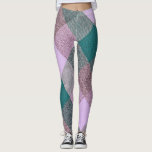 Lavendel-Kariertes Dreieck-Muster Leggings<br><div class="desc">Einzigartiger Lavendel- und grünes Dreieck-Muster karierten Leggings für eine neue moderne Drehung auf kariert!</div>