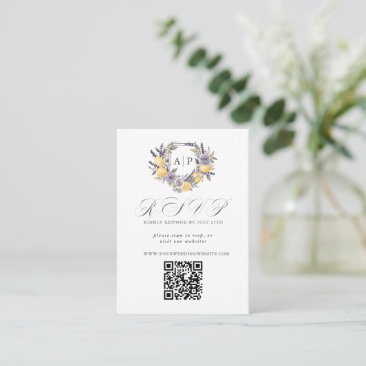 Lavendel Lemon Monogram Floral Wappen QR UAWG Begleitkarte (Stehend Vorderseite)