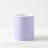 Lavendel Lila Girly Script Monogram Name Modern Kaffeetasse (Mittel)