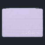 Lavendel Lila Modern Script Girly Monogram Name iPad Pro Cover<br><div class="desc">Lavender Lila einfache Script Monogram Name Laptop Case. Das macht den perfekten 16 Geburtstag,  Hochzeit,  Brautparty,  Jubiläum,  Babydusche oder Junggeselinnen-Abschied Geschenk für jemanden,  der Lieben glamourösen Luxus und schicke Stile.</div>