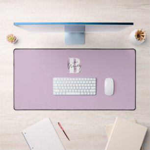 Lavendel-Minimalist-Monogramm Schreibtischunterlage