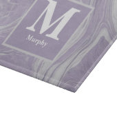 Lavendel mit weißer Vena-Monogramm Schneidebrett (Ecke)