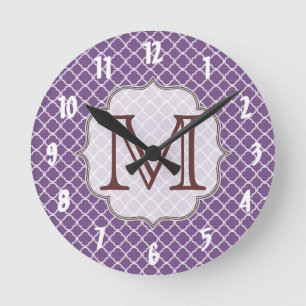 Lavendel Quarterfolie Latti Monogram Wall Clock Runde Wanduhr