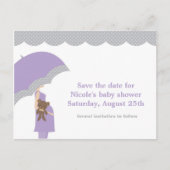 Lavendel Umbrella Baby Dusche Save the Date Ankündigungspostkarte (Vorderseite)