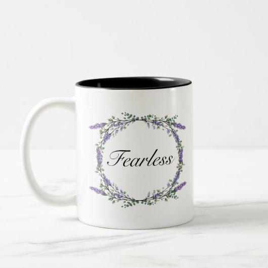 Lavendel und Eukalyptus Fearless Zweifarbige Tasse (Links)