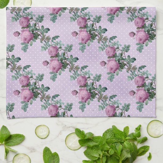 Lavendel und Lila Rose auf Rebflächen Geschirrtuch (Gefaltet)