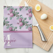 Lavendel und Lila Rose auf Rebflächen Mit Monogram Geschirrtuch (Viertel Falte)