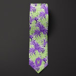 Lavendel und Limettengrün Krawatte<br><div class="desc">Fügen Sie Ihrem Hochzeitsensemble einen farbigen Pop mit unserem Lime Green Monogram Neck Tie hinzu. Die Kombination aus Lavendel und Kalkgrün schafft zusammen mit dem Monogramm-Design einen unverwechselbaren Look. Verbessern Sie Ihren Stil mit unseren koordinierenden Socken.</div>