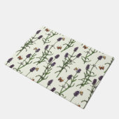 Lavendel und Schmetterlinge auf weiß Fußmatte (Schrägansicht)