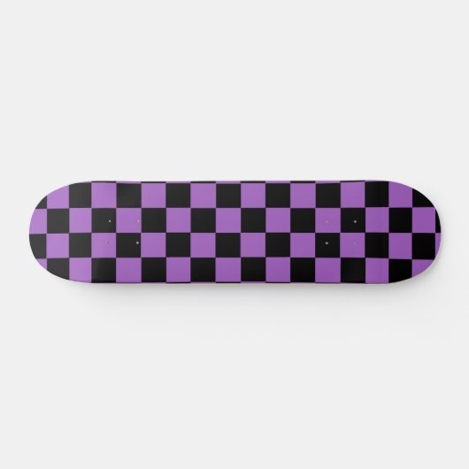 Lavendel und schwarz-kariertes Muster Skateboard (Horizontal)