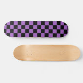 Lavendel und schwarz-kariertes Muster Skateboard (Horizontal)