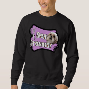 Lavendel und schwarzer Hundgroomer Grafik mit Shih Sweatshirt