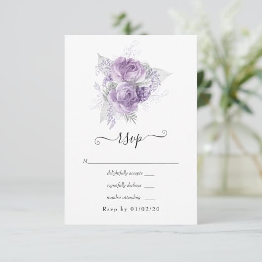 Lavendel und Silver Floral Wedding RSVP Karte (Stehend Vorderseite)