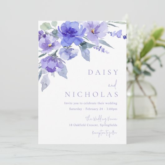 Lavendel Violet & Lila Blumenwasser Hochzeit Einladung (Stehend Vorderseite)