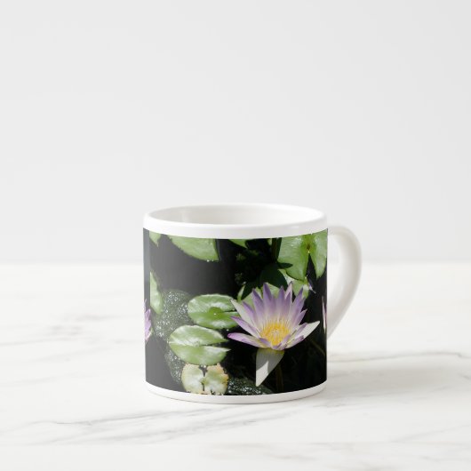 Lavendel-Wasser-Lilien Espressotasse (Vorderseite Rechts)