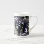 Lavendel-Wildblumen Porzellantasse (Rechts)