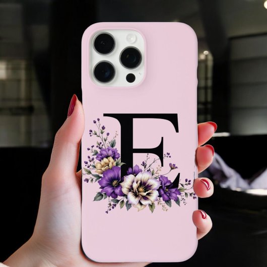 Lavendelblut: Mit Monogramm erste Zeile "E" iPhone Hülle
