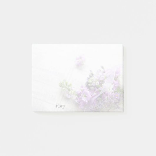 Lavendelfarbene Blume auf alter Musik Post-it Klebezettel (Vorderseite)