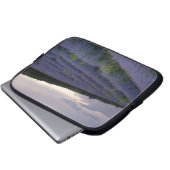 Lavendelfeld am Sonnenuntergang Laptopschutzhülle (Vorne Knopf)