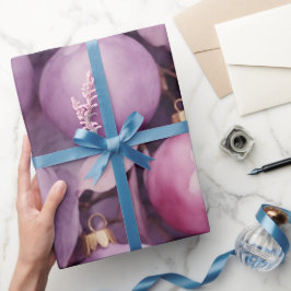 Lavendelfrost: Delikates Wintry-Glühen Geschenkpapier