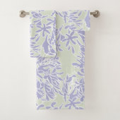 Lavender Agapanthus flower Sage Green Badhandtuch Set (Insitu)