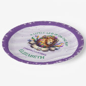 Lavender and Green Leo Zodiac Baby Shower Pappteller (Schrägansicht)