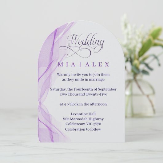 Lavender Arch Elegant Wedding Invitation Einladung (Stehend Vorderseite)