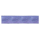 Lavender Blue Abstrakt Waves Muster Kurzer Tischläufer (Horizontal)