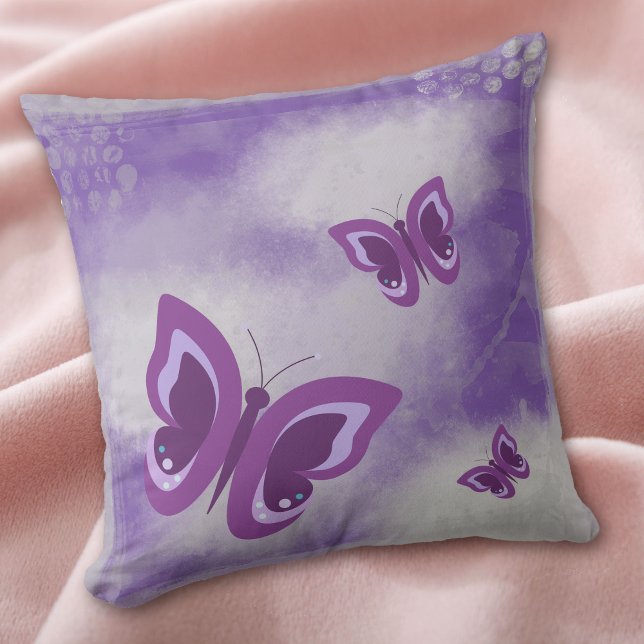 Lavender Butterfly Grunge Kissen (Von Creator hochgeladen)