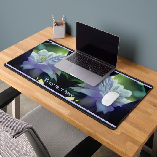 Lavender Clematis Blume in Trellis Personalisiert Schreibtischunterlage (Büro 2)