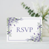 Lavender Eucalyptus Botanical Script Wedding RSVP Karte (Stehend Vorderseite)