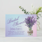Lavender Floral Mason Jar Pastel Brautparty Einladung (Stehend Vorderseite)