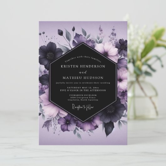 Lavender Gothic Bloom Wedding Einladung (Stehend Vorderseite)
