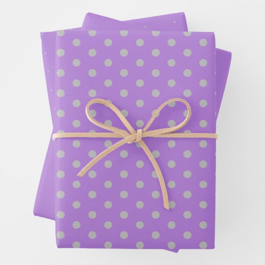 Lavender Gray Polka Dot Geschenkpapier (Beispiel)