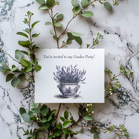 Lavender in Delft Blue Einladungspostkarte