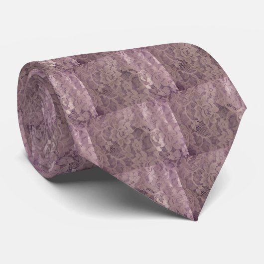 Lavender Lace Krawatte (Gerollt)