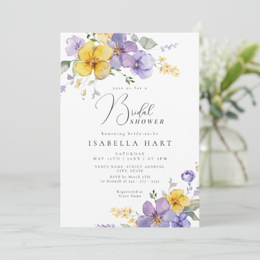 Lavender Lila Gelbbrauendusche Einladung (Stehend Vorderseite)