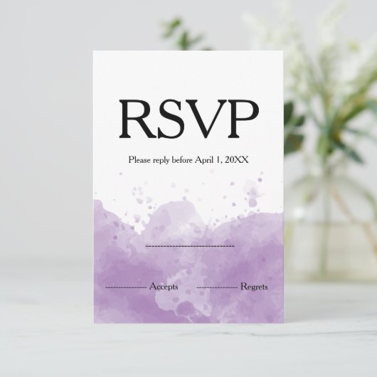 Lavender Lila Hochzeitsdesign in Aquarell RSVP Karte (Stehend Vorderseite)