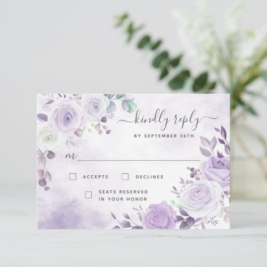 Lavender Lila Watercolor Florals RSVP Card Karte (Stehend Vorderseite)
