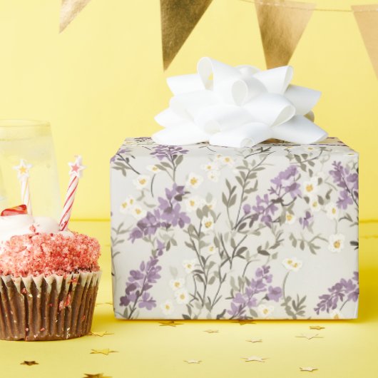 Lavender Lilac Blume Design Geschenkpapier (Geburtstagsparty)