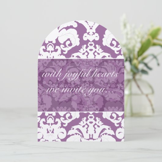 Lavender Lilac Damask Einladung zur Hochzeit (Stehend Vorderseite)