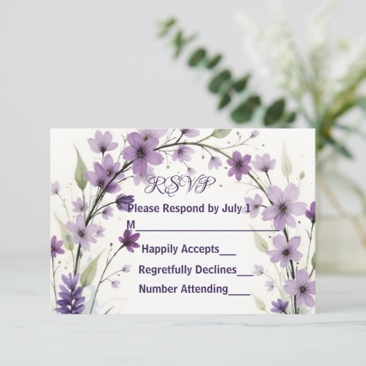 Lavender Lilac Floral Arch RSVP Card (Stehend Vorderseite)