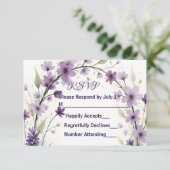 Lavender & Lilac Floral Arch RSVP Karte (Stehend Vorderseite)