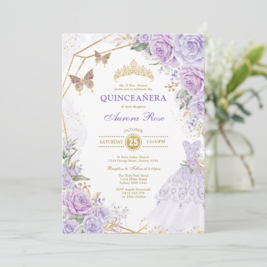 Lavender Lilac Rose Quinceañera Princess Geburtsta Einladung (Stehend Vorderseite)