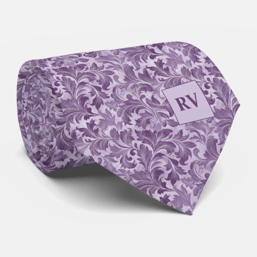 Lavender Purple Ornate Floral Scroll Krawatte (Gerollt)