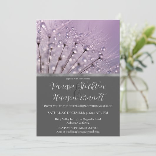 Lavender Raindrops Hochzeitseinladung Einladung (Stehend Vorderseite)