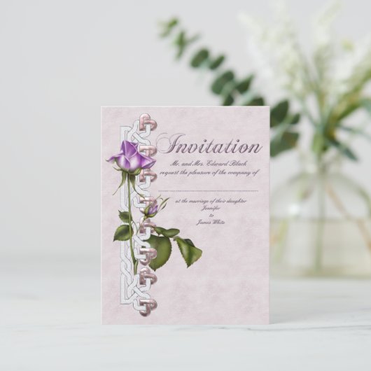 Lavender Rose Hochzeitssuite Einladung (Stehend Vorderseite)