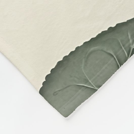 Lavender Roses With Silver And Green Leaves  Fleecedecke (Ecke)